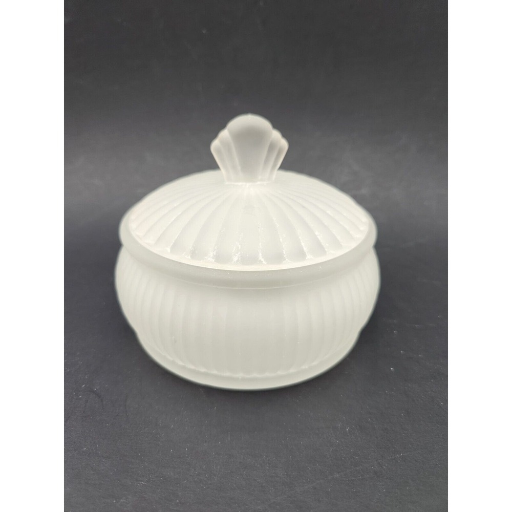 Vtg Frosted Ribbed Glass Vanity Dresser Powder Jar Fan‎ Or Shell  Westmoreland?